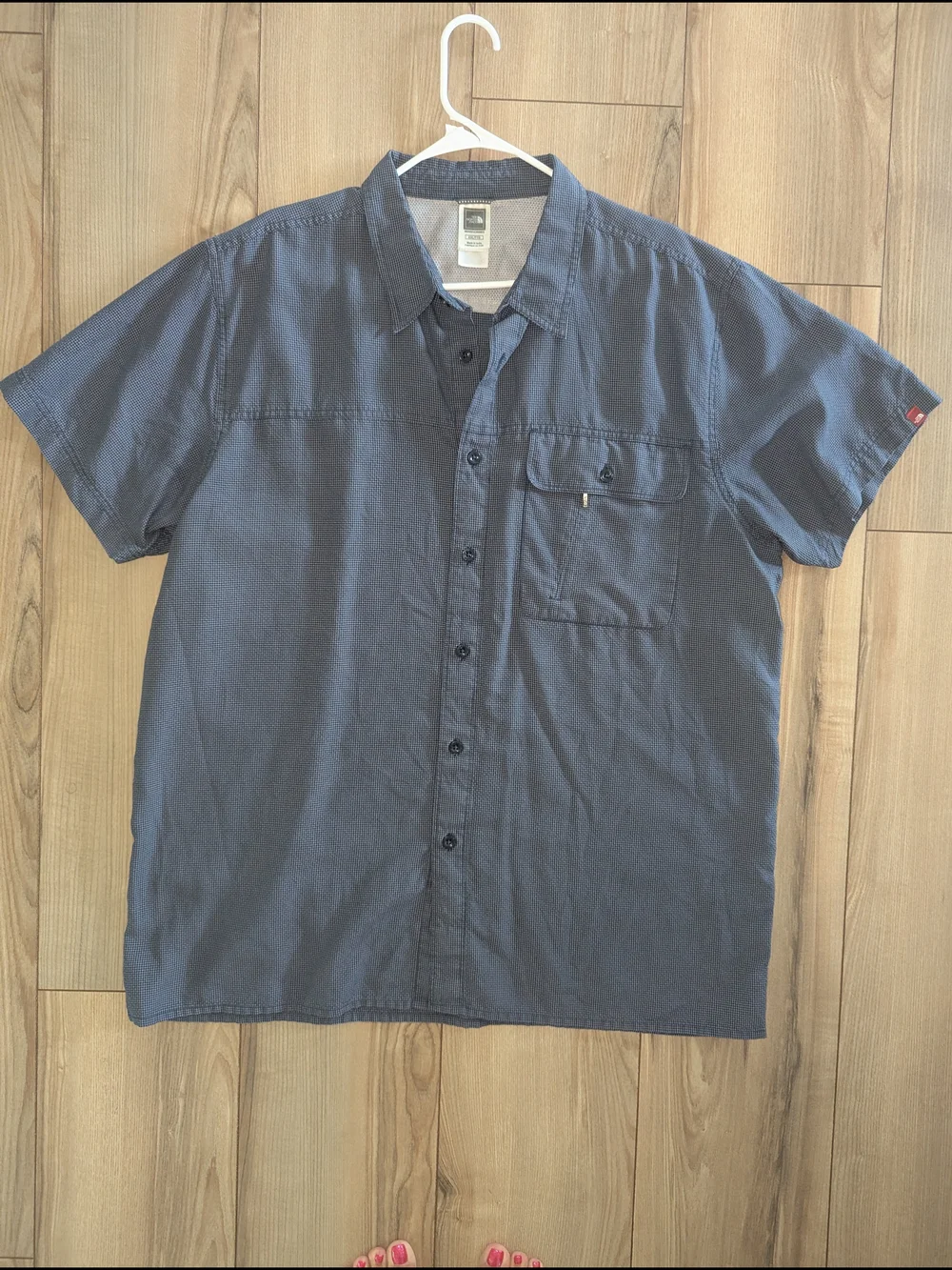 The North Face Men's Short-Sleeve Button-Down Shirt in Navy Blue